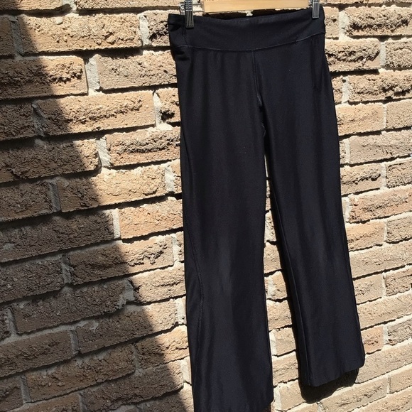 𝅺ADIDAS Climate Pants - Picture 2 of 15